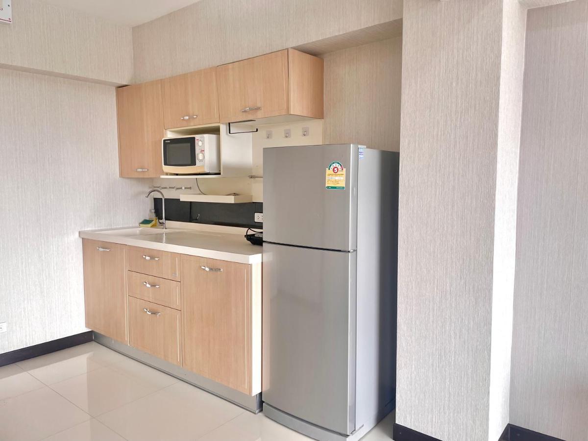 Baan Sabai Rama IV Apartment Бангкок Екстер'єр фото