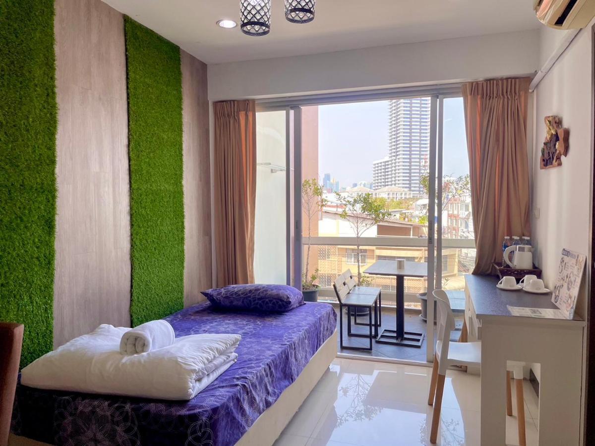 Baan Sabai Rama IV Apartment Бангкок Екстер'єр фото