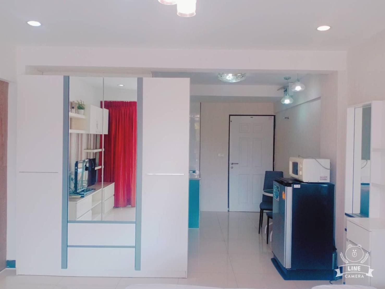 Baan Sabai Rama IV Apartment Бангкок Екстер'єр фото